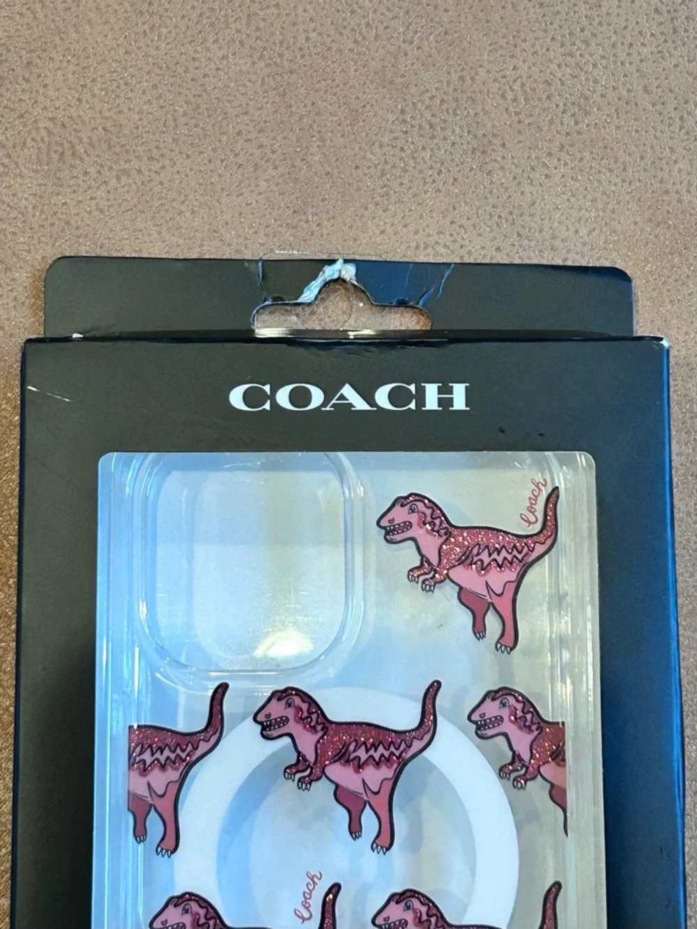 Coach magsafe compatible